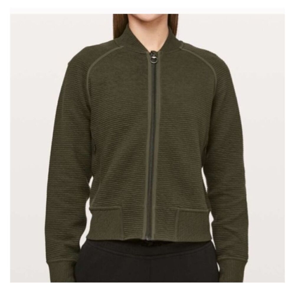 Lululemon on repeat bomber jacket in dark olive size 6